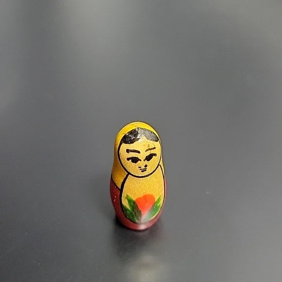 3 piece Matryoshka Russian Nesting Dolls - Picture 5 of 5